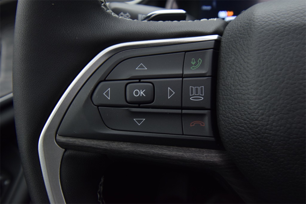 new 2025 Jeep Grand Cherokee car, priced at $55,775