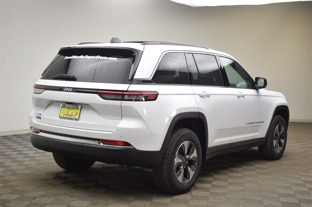 new 2025 Jeep Grand Cherokee car, priced at $55,775