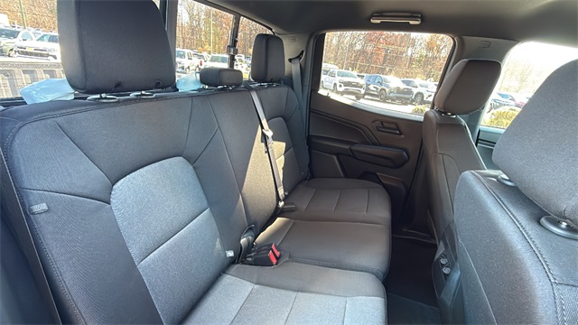 new 2025 Chevrolet Colorado car, priced at $33,495