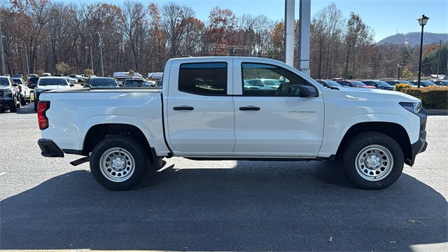 new 2025 Chevrolet Colorado car, priced at $33,495