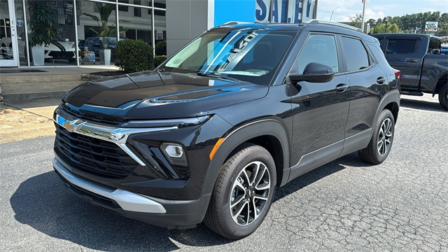 new 2025 Chevrolet TrailBlazer car, priced at $28,970
