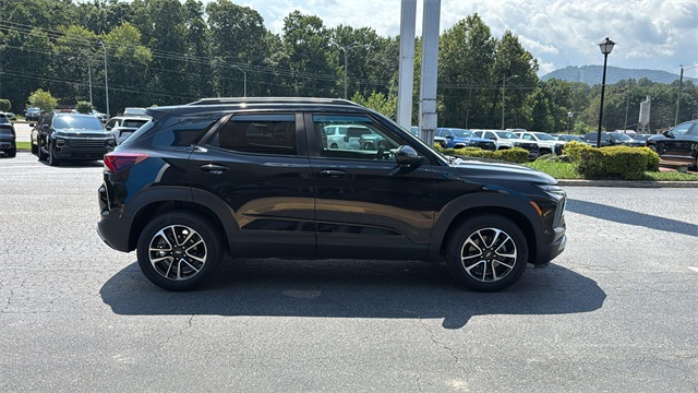new 2025 Chevrolet TrailBlazer car, priced at $28,970
