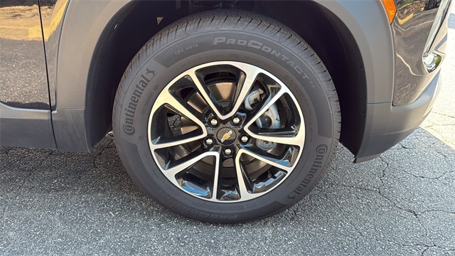 new 2025 Chevrolet TrailBlazer car, priced at $28,970