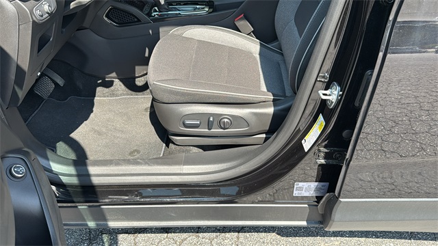 new 2025 Chevrolet TrailBlazer car, priced at $28,970