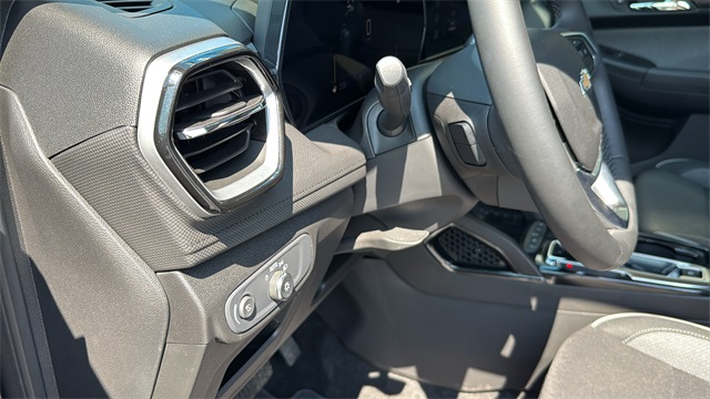new 2025 Chevrolet TrailBlazer car, priced at $28,970