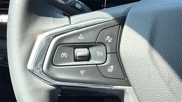 new 2025 Chevrolet TrailBlazer car, priced at $28,970