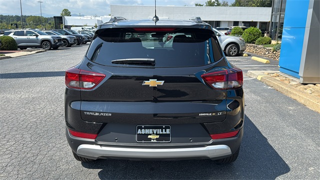 new 2025 Chevrolet TrailBlazer car, priced at $28,970