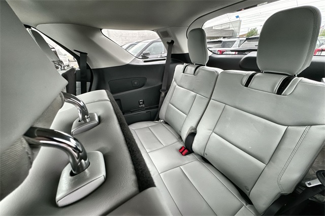 new 2025 Ford Explorer car, priced at $60,640