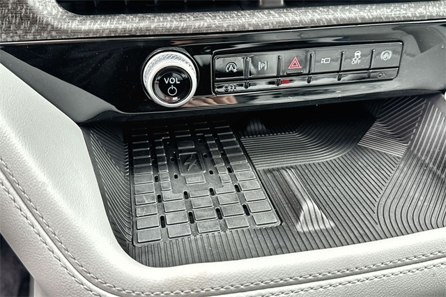 new 2025 Ford Explorer car, priced at $60,640