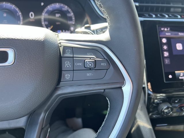 used 2024 Jeep Grand Cherokee car, priced at $35,000