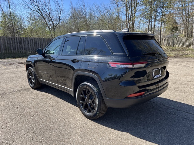 used 2024 Jeep Grand Cherokee car, priced at $35,000