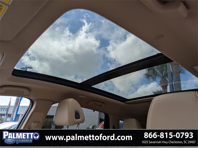 used 2022 Acura MDX car, priced at $32,899