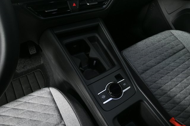 new 2025 Volkswagen Tiguan car, priced at $32,501