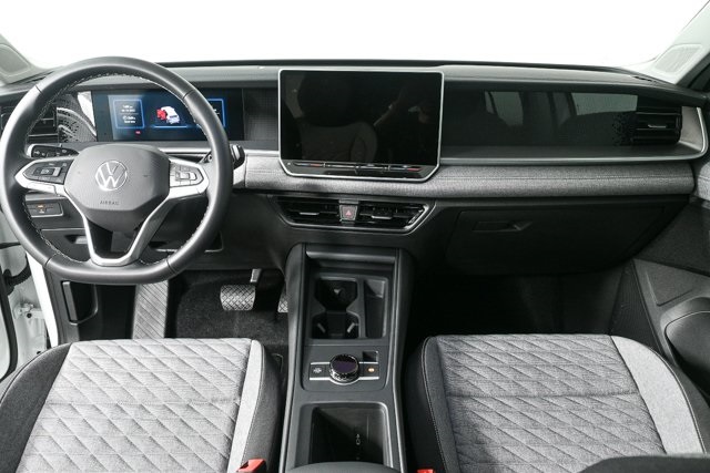 new 2025 Volkswagen Tiguan car, priced at $32,501