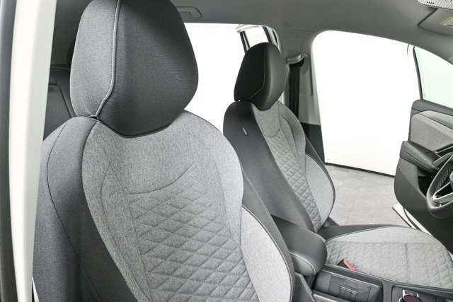 new 2025 Volkswagen Tiguan car, priced at $32,501