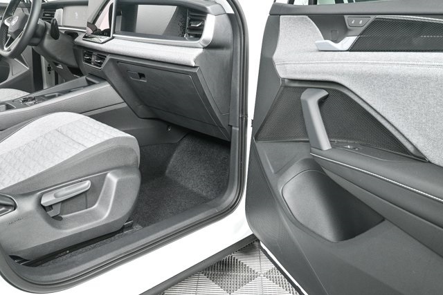 new 2025 Volkswagen Tiguan car, priced at $32,501