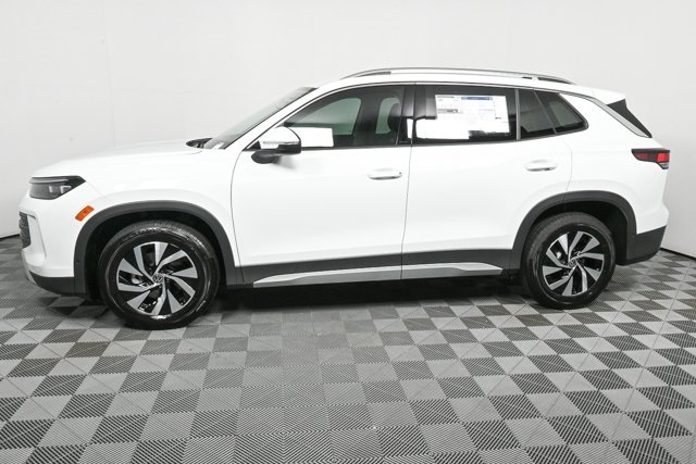 new 2025 Volkswagen Tiguan car, priced at $32,501