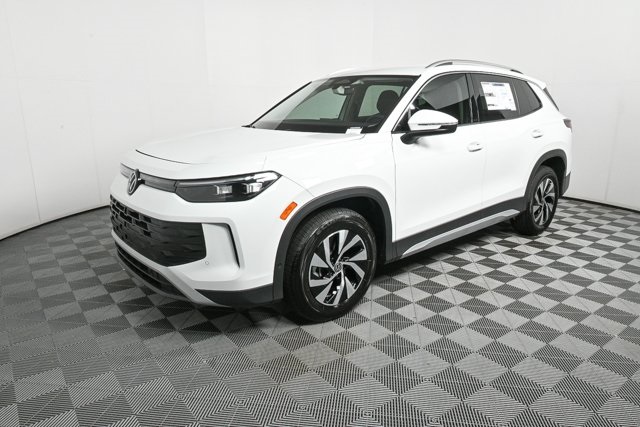new 2025 Volkswagen Tiguan car, priced at $32,501