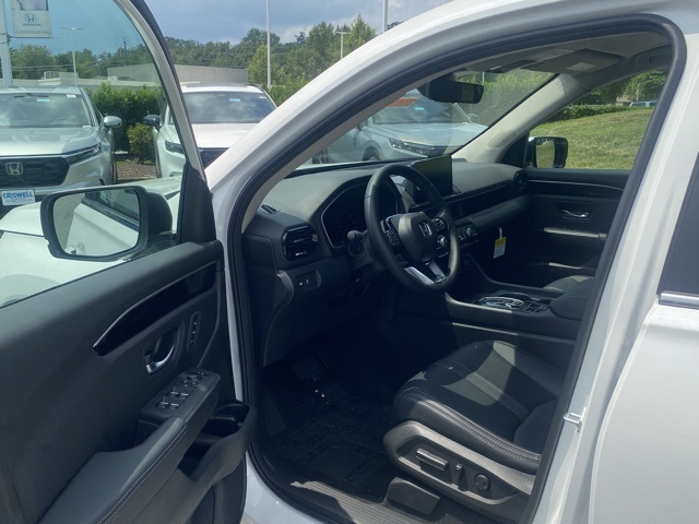 new 2025 Honda Pilot car, priced at $47,505
