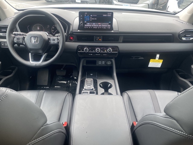 new 2025 Honda Pilot car, priced at $47,505