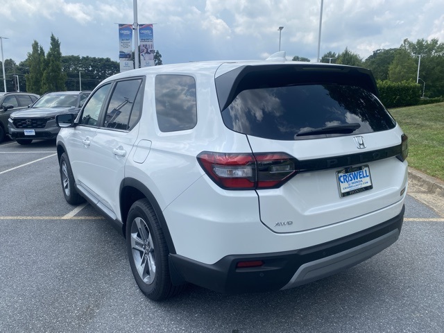 new 2025 Honda Pilot car, priced at $47,505