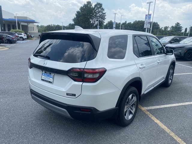 new 2025 Honda Pilot car, priced at $47,505