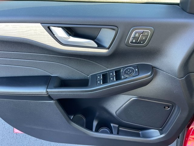 used 2022 Ford Escape car, priced at $28,995