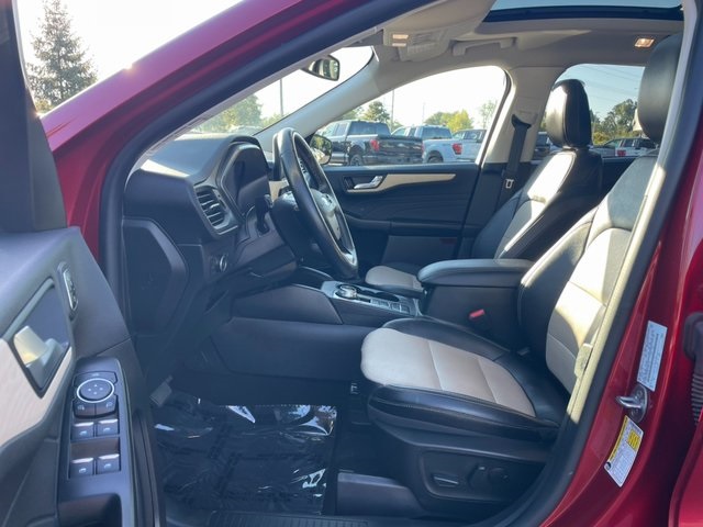 used 2022 Ford Escape car, priced at $28,995