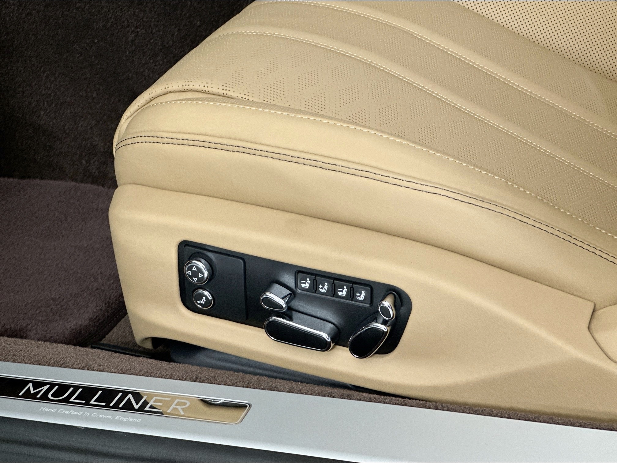 new 2026 Bentley Continental GTC car