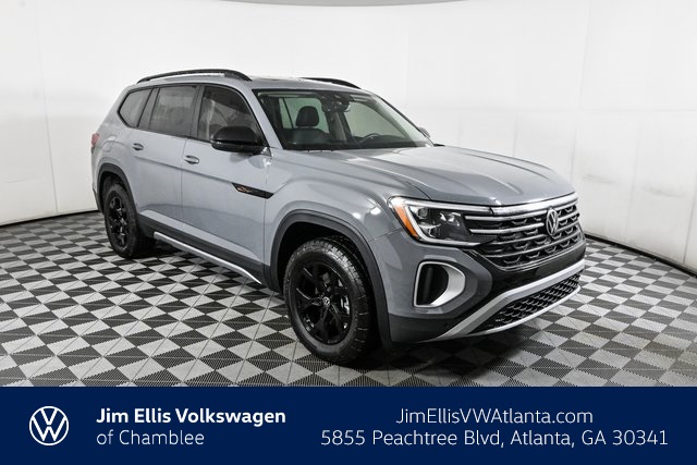 new 2025 Volkswagen Atlas car, priced at $49,912