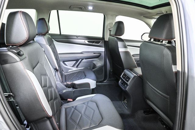 new 2025 Volkswagen Atlas car, priced at $49,912