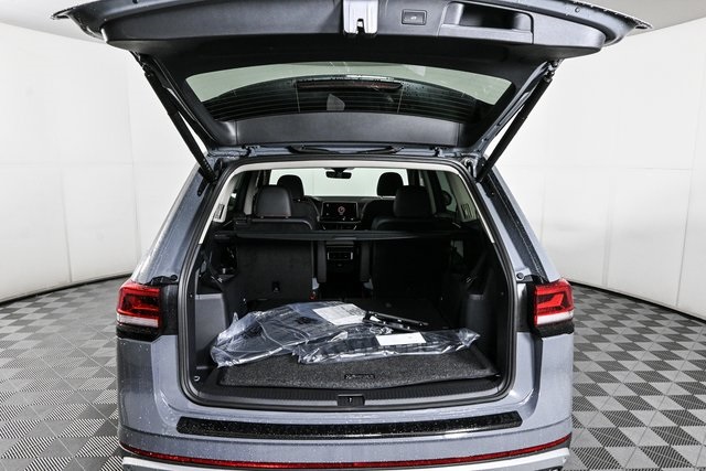 new 2025 Volkswagen Atlas car, priced at $49,912