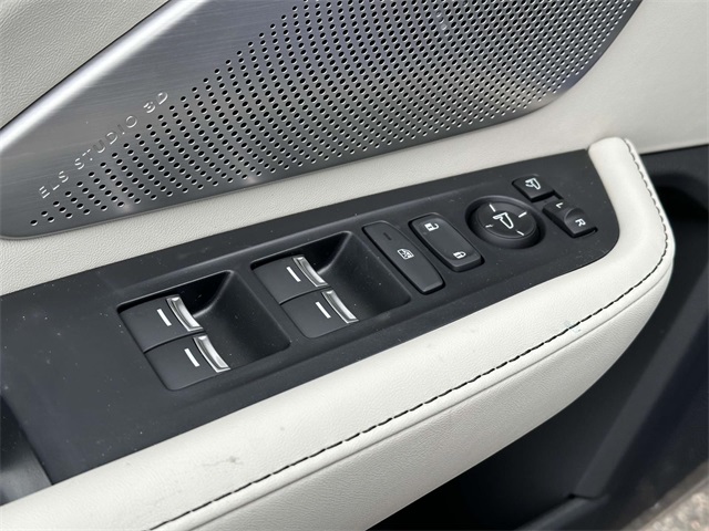 new 2025 Acura RDX car, priced at $56,400