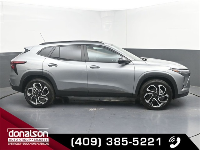 new 2025 Chevrolet Trax car, priced at $25,895
