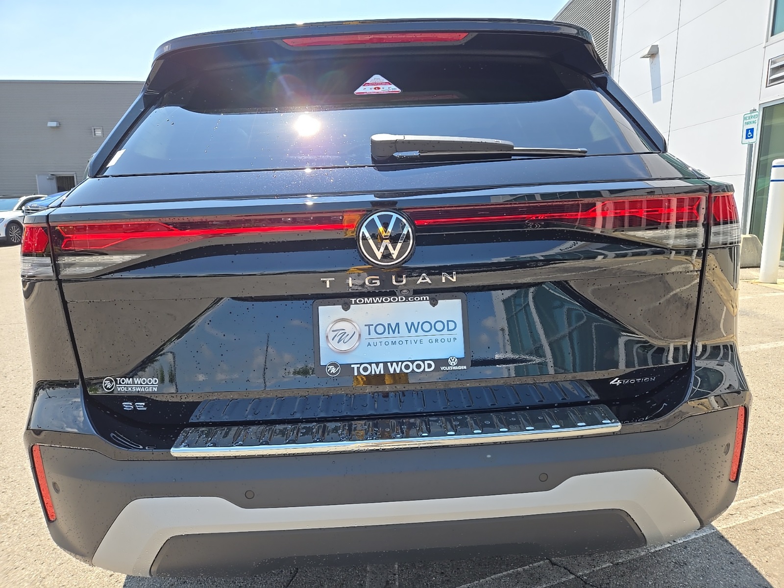 new 2025 Volkswagen Tiguan car, priced at $33,586