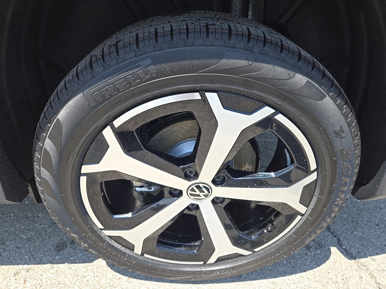 new 2025 Volkswagen Tiguan car, priced at $33,586