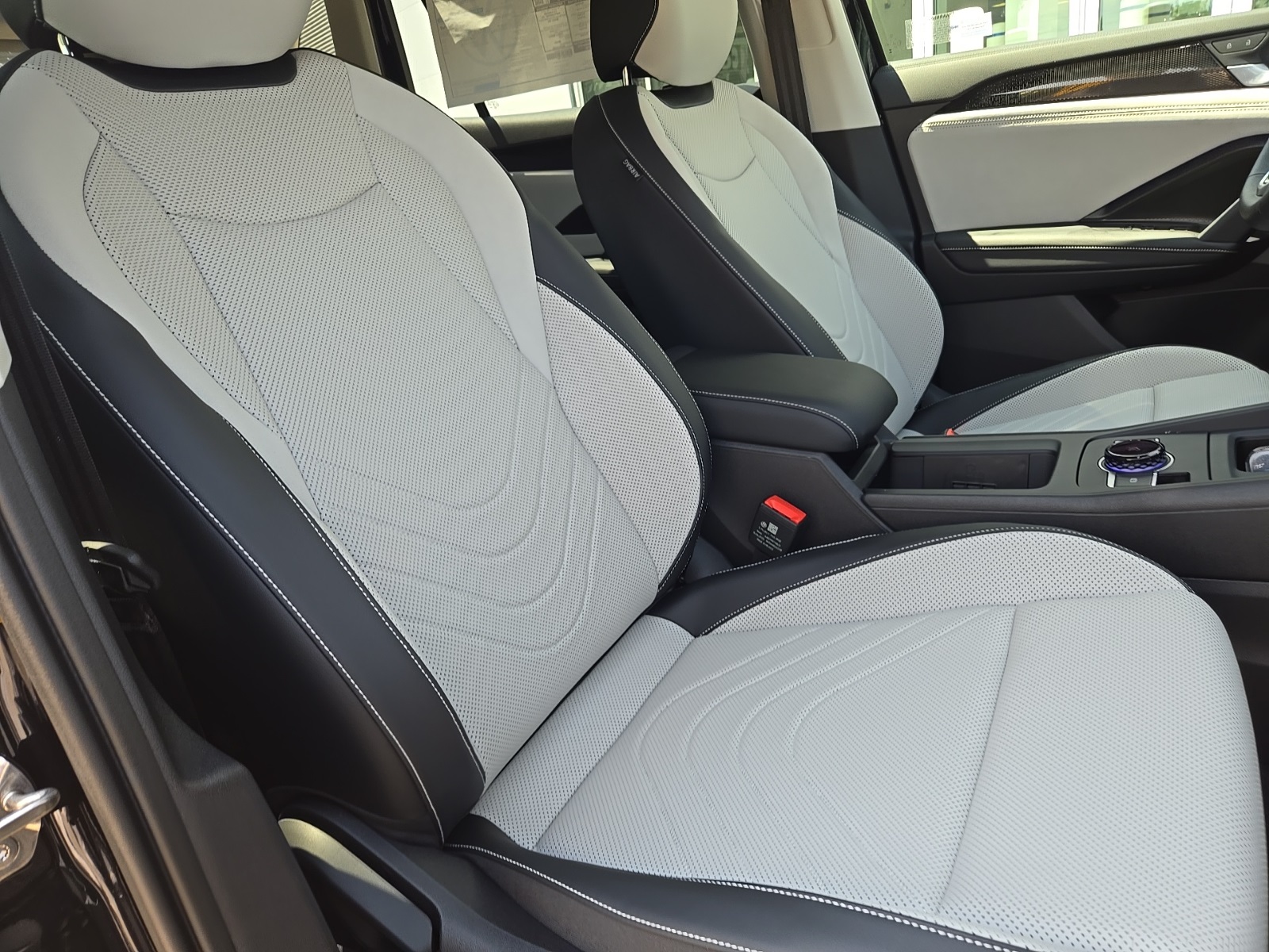 new 2025 Volkswagen Tiguan car, priced at $33,586