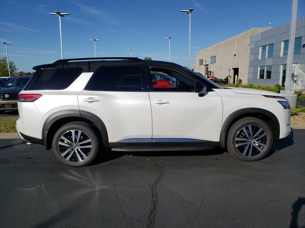 new 2025 Nissan Pathfinder car, priced at $45,473