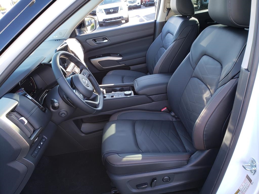 new 2025 Nissan Pathfinder car, priced at $45,473