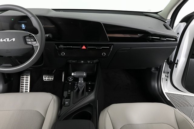 new 2025 Kia Niro car, priced at $31,762