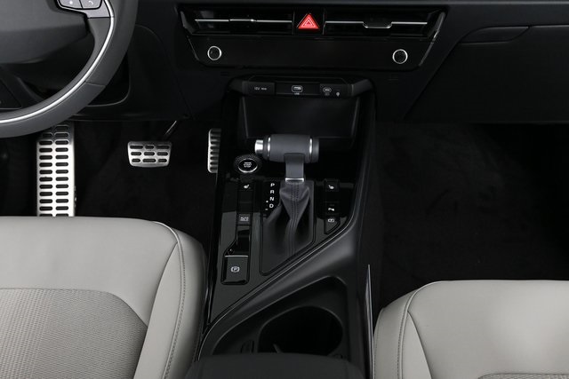 new 2025 Kia Niro car, priced at $31,762