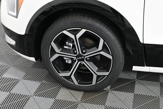 new 2025 Kia Niro car, priced at $31,762