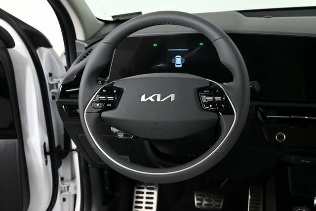new 2025 Kia Niro car, priced at $31,762