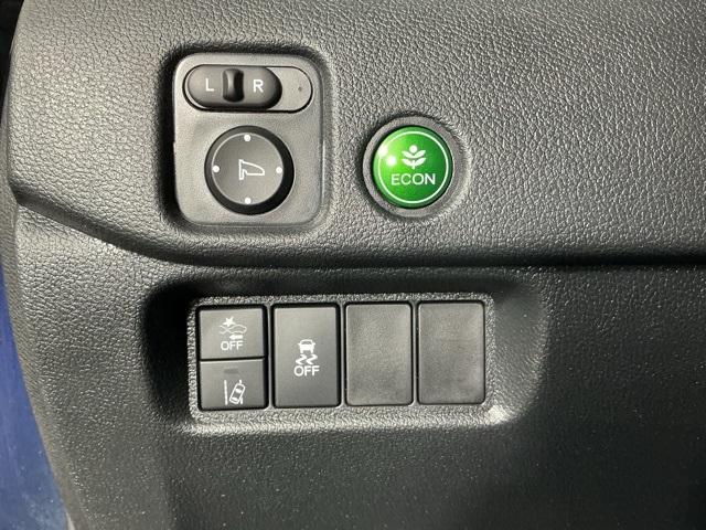 used 2022 Honda Pilot car, priced at $27,996