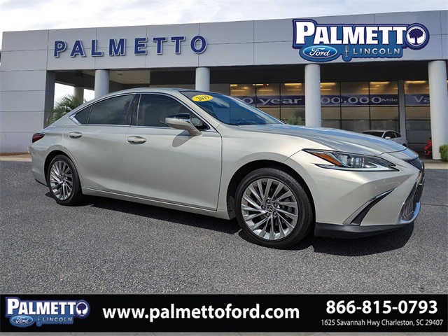 used 2019 Lexus ES car, priced at $26,379