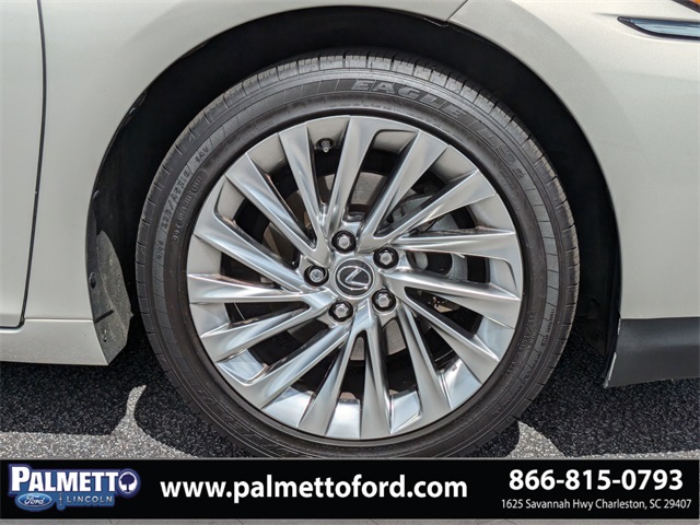 used 2019 Lexus ES car, priced at $26,379