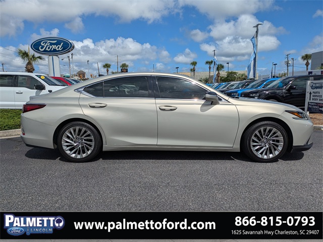 used 2019 Lexus ES car, priced at $26,379