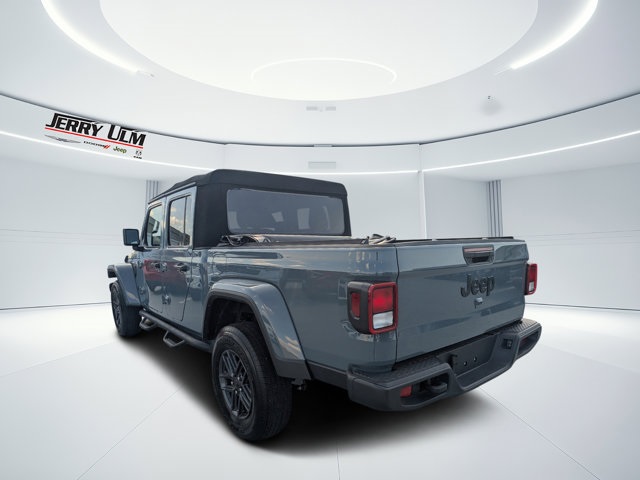 used 2024 Jeep Gladiator car, priced at $35,609