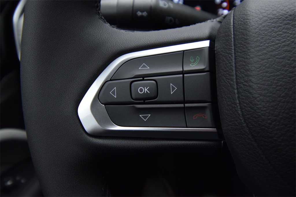 new 2025 Jeep Compass car, priced at $39,605