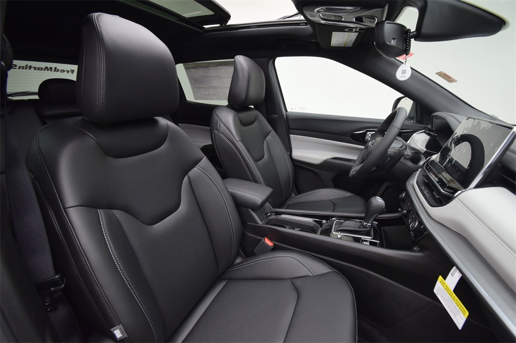 new 2025 Jeep Compass car, priced at $39,605